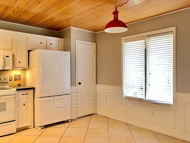 Photo - 5501 91st St