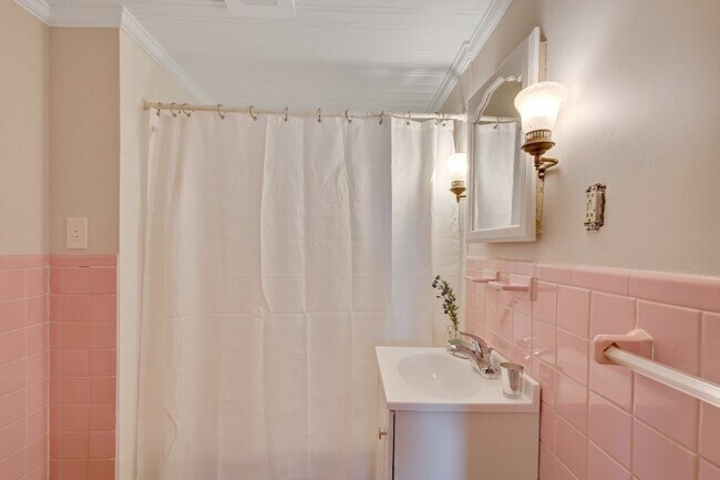 Photo - 27 Mount Vernon St Unit 1