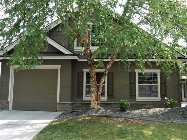 Photo - The perfect Eagle home with 3 bed, 3 bath, office, and bonus room! Located off Floating Feather b...