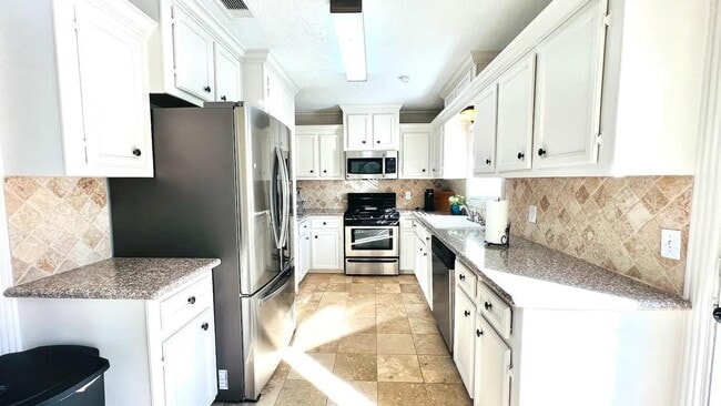 Photo - 1910 Huge Oaks St