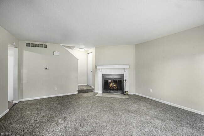 Photo - 3 br, 1.5 bath Condo - 3385 Scots Pine Way