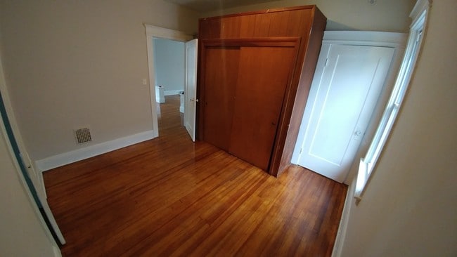 Photo - 112 Wall St Unit 2