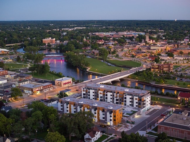 River Rock Apartments - River Rock Apartments