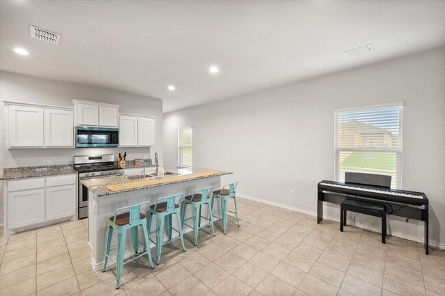 Photo - 105 Greengate Dr