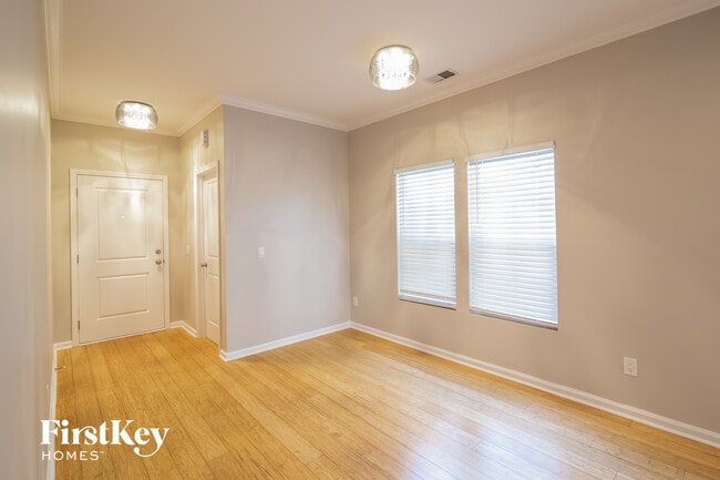 3336 Pavilion Lake Dr