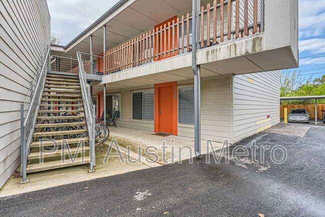 Photo - 2200 Dickson Dr Unidad 125