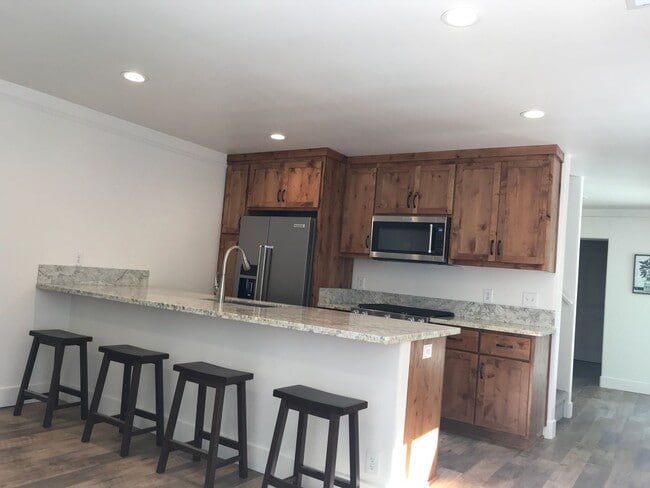 Photo - 0721 - 1319/1321 Normal Ave