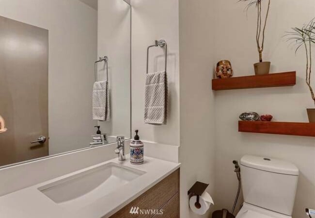 Photo - 821 18th Ave