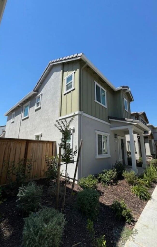 5072 Molino Cir