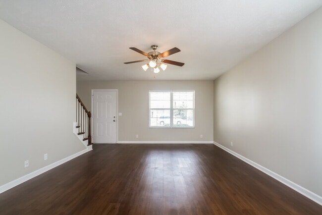 Photo - 2636 Apostle Ln