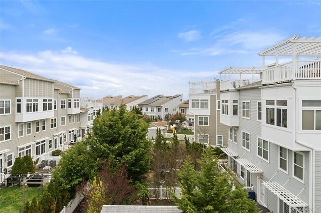 1-36 Meridian Blvd