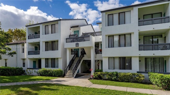 Building Photo - 4303 W Atlantic Blvd Unit 1720