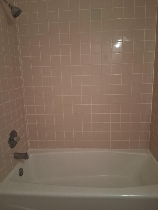 5005 Wall St Unit 5005