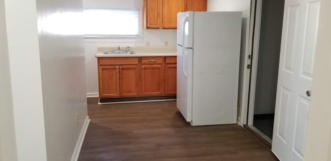 Photo - 219 W Adams Ave