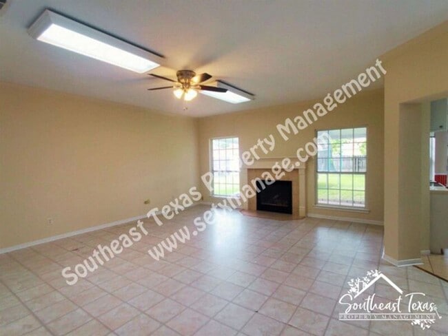 Photo - 7920 Buttercup Ln