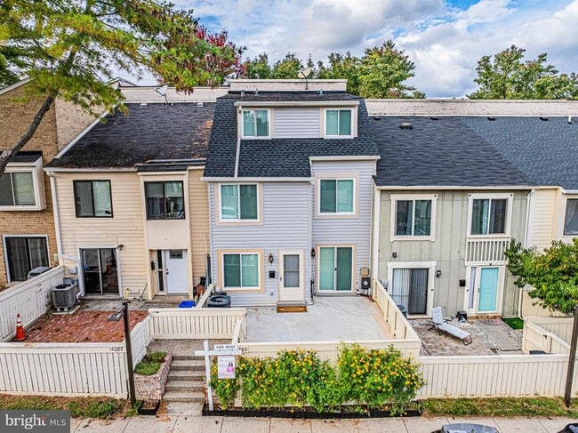 Building Photo - 10285 Ridgeline Dr