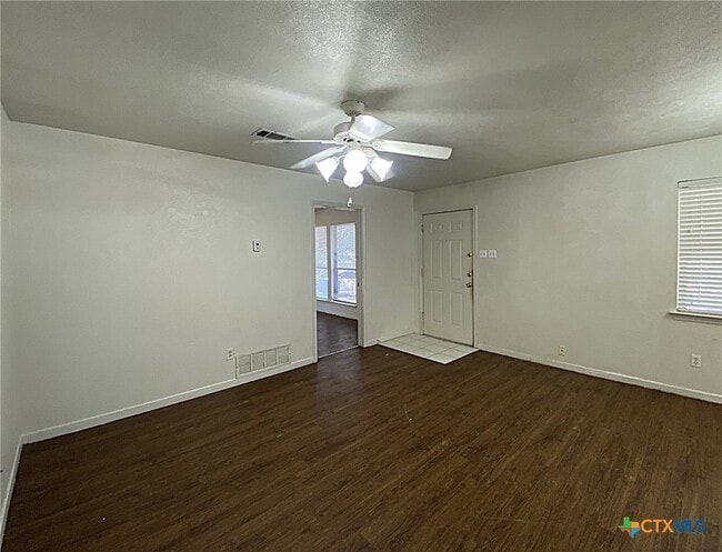 Photo - 1312 W Avenue D