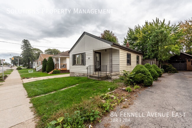 Photo - **WHOLE House Rental on Hamilton Mountain**