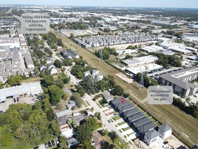 Photo - Wycliffe Dr.