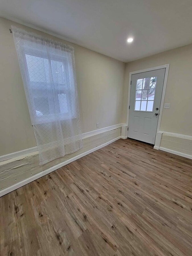 Photo - 351 Wicks Rd Unidad 1