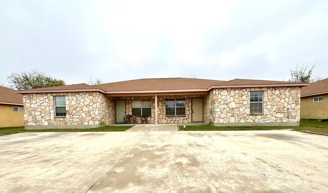 Photo - Charming 3-Bed, 2-Bath Home with Fenced Yard – Pet Friendly!