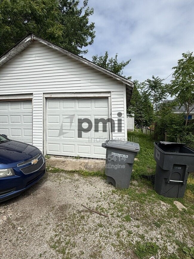 Photo - 1512 N Gladstone Ave