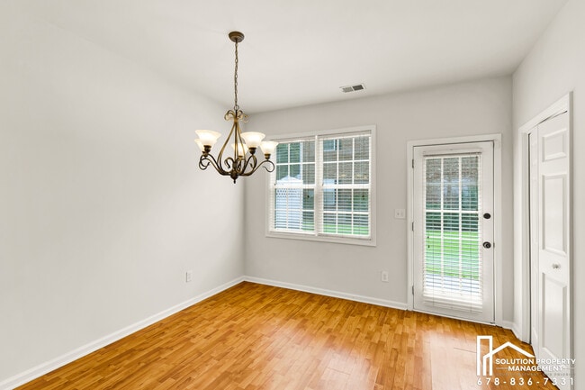 Photo - 3862 Guilderoy Ln