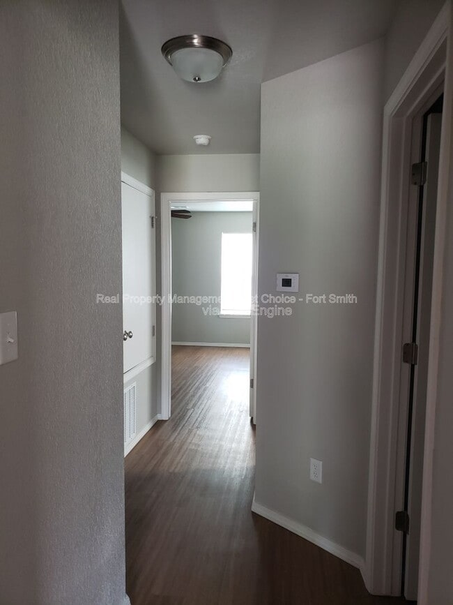 Photo - 2101 Ingalls Ln