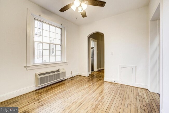 Photo - 3520 W Pl NW Unidad 103