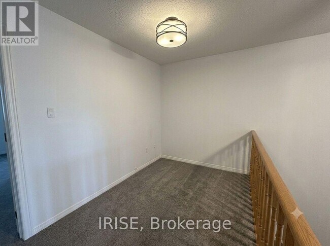 Photo - 1849 Creek Way