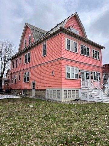 Building Photo - 607 Fellsway Unit 2 Rental
