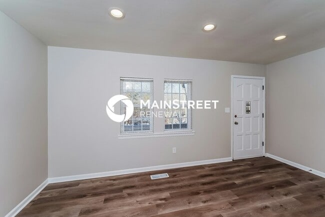 3 Bedroom Pet-Friendly Home in BIRMINGHAM, AL with Main Street Renewal