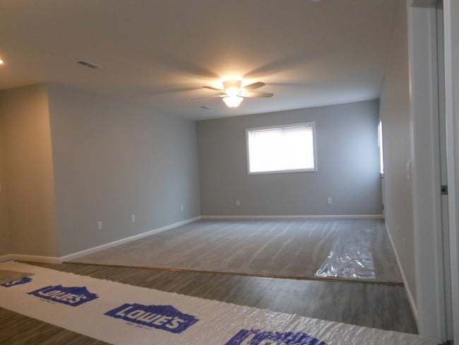 1BD Living room