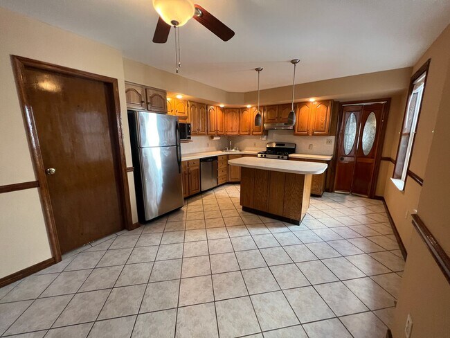 Photo - Beautiful 3 Bedroom 1.5 Bath in Eddystone!