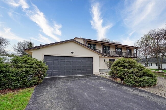 Photo - 399 French Rd