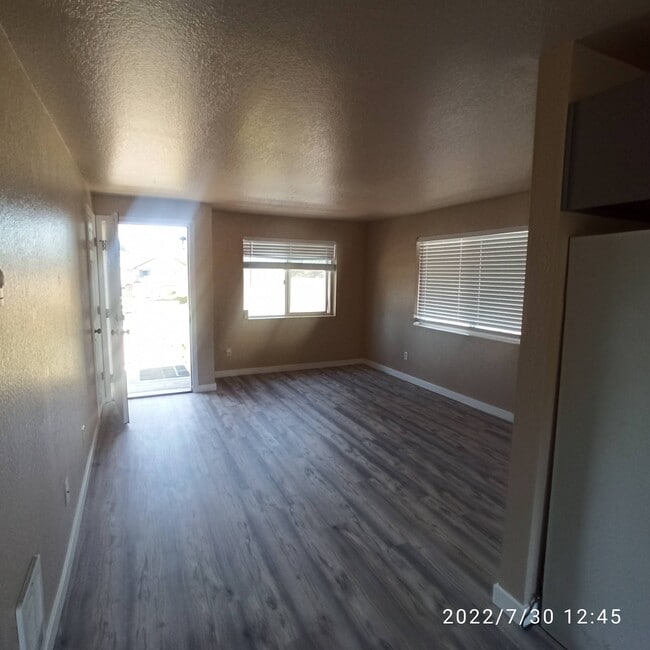 Living Room - 7605 Ridgewood Dr Unit B