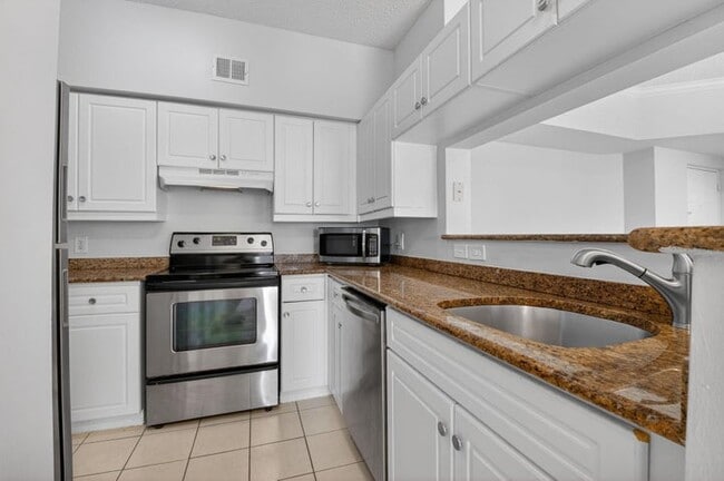 Building Photo - 3421 Tuscany Way Unit 3421