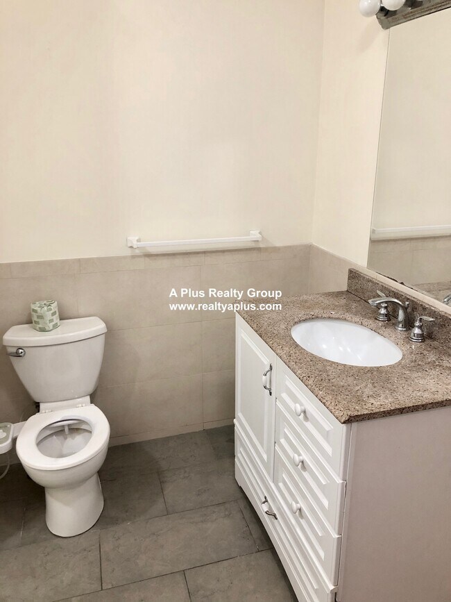 Photo - 14 Schiller St Unidad 1