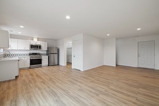 Photo - 2637 W Marina Dr