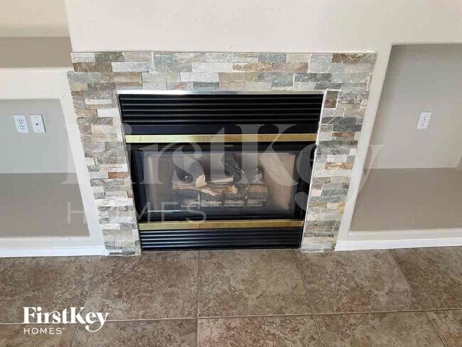 Photo - 8008 Revolver Ave