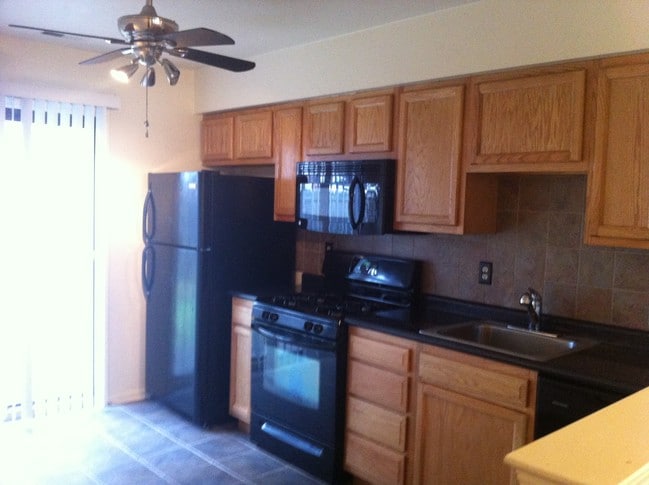 Photo - 40 Hopewell Ln