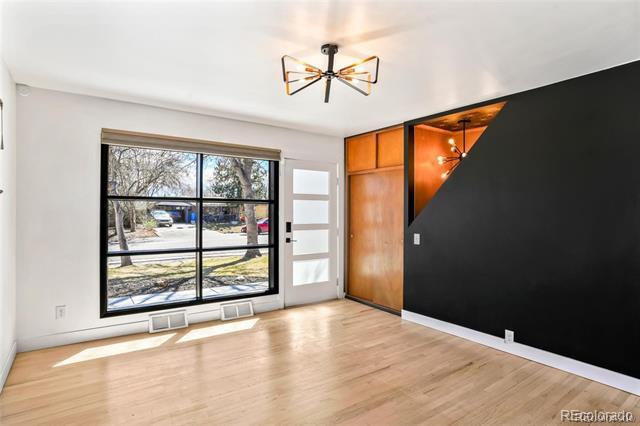 Photo - 9309 Highland Pl