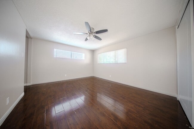 Photo - 2617-2619 E 17th St Unidad 2617