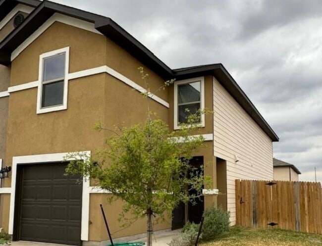 1828 Port Louisiana Dr  