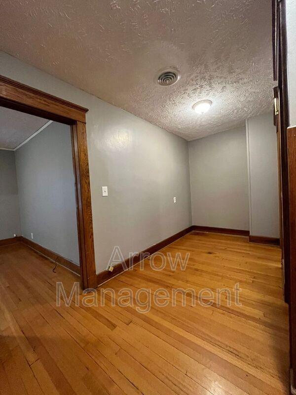 Photo - 1501 S 11th St Unit 1