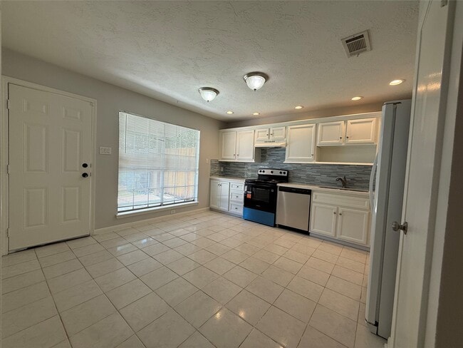 Photo - 9503 Homeland Dr