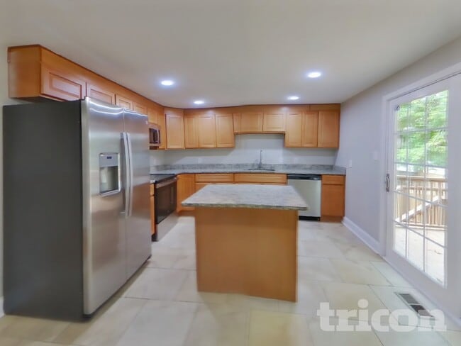 Photo - 9851 Branchleigh Rd