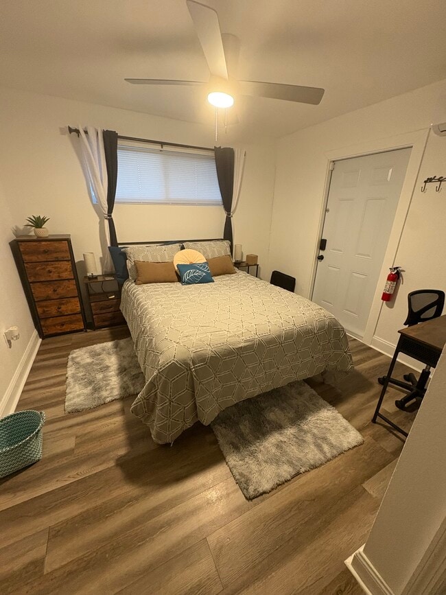 Photo - 191 NW 17th Ct