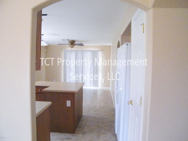 Photo - 3Bed/2 Bath Cul-de-sac home in Windmill Village