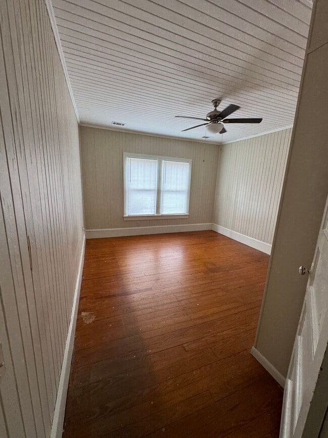 Photo - 6110 Burkhalter Rd